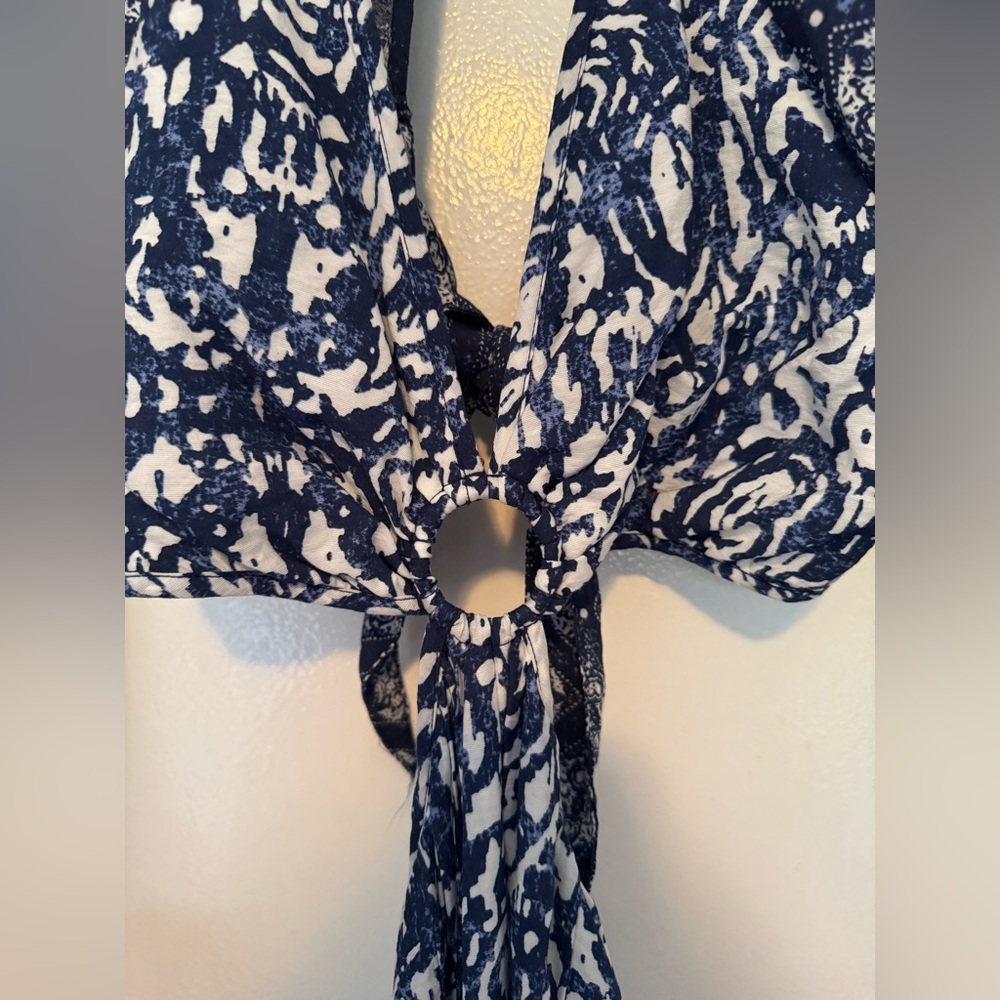 Abercrombie & Fitch Blue and White Tie Back Cut Out Maxi Dress XS - Picture 8 of 10